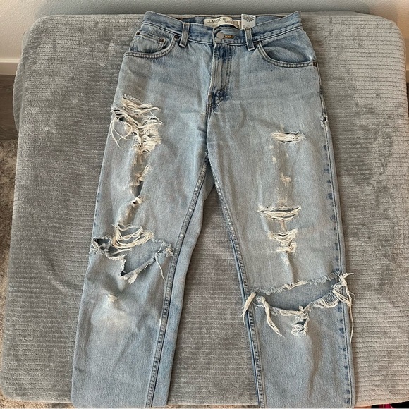Levi's Denim - Women’s 1990s LEVIS Red Tab 550 Light Wash Distressed Vintage Denim Size 6